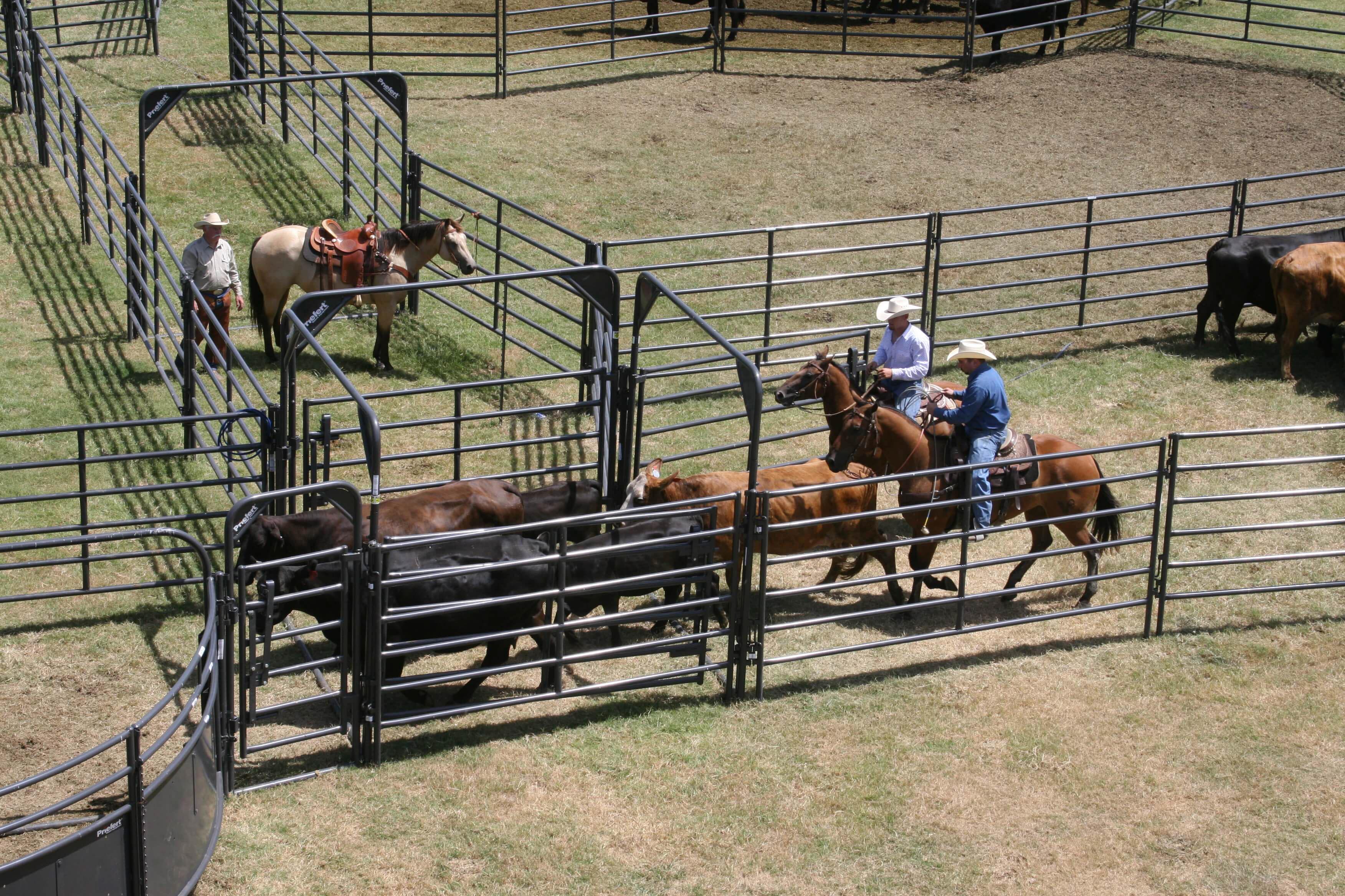 9' Tall Rough Stock Bow Gates - Image 2